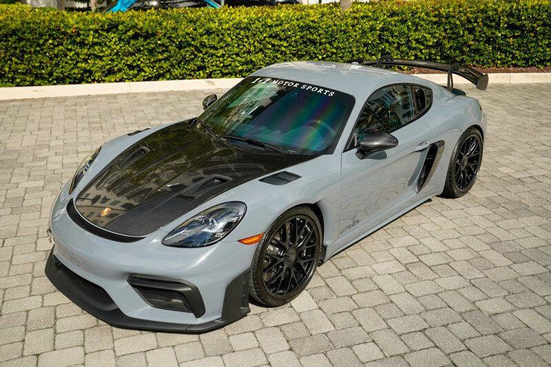 2024 Porsche 718 Cayman GT4 RS