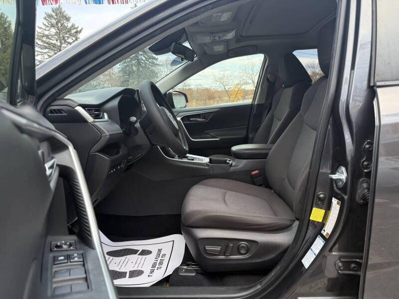 2020 Toyota RAV4 Hybrid XLE