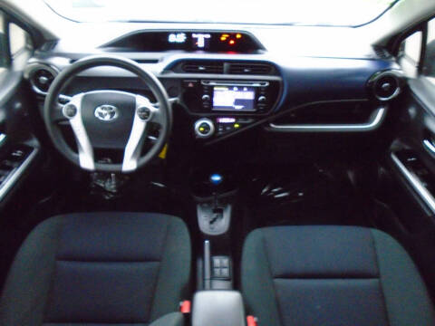 2016 Toyota Prius c Two