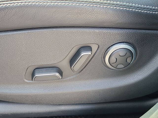 2025 Genesis GV70 2.5T Standard