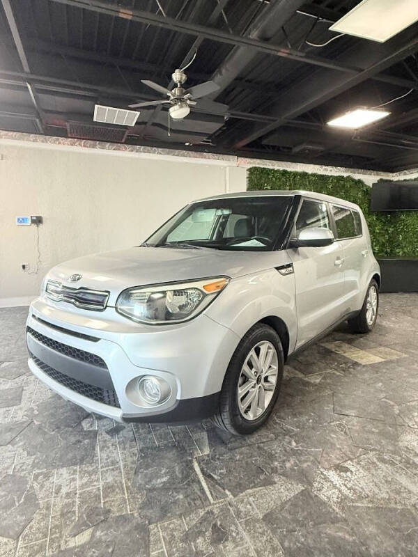 2019 Kia Soul +