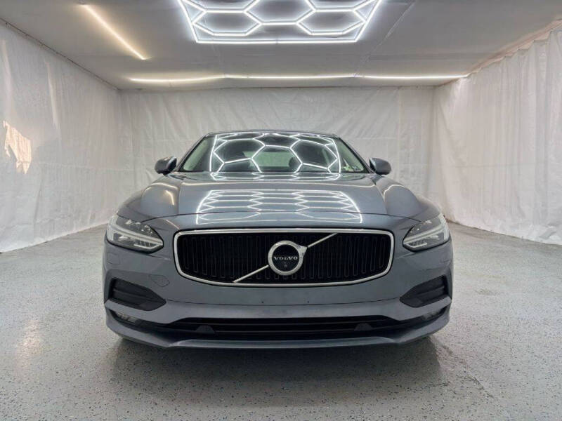 2018 Volvo S90 T5 Momentum