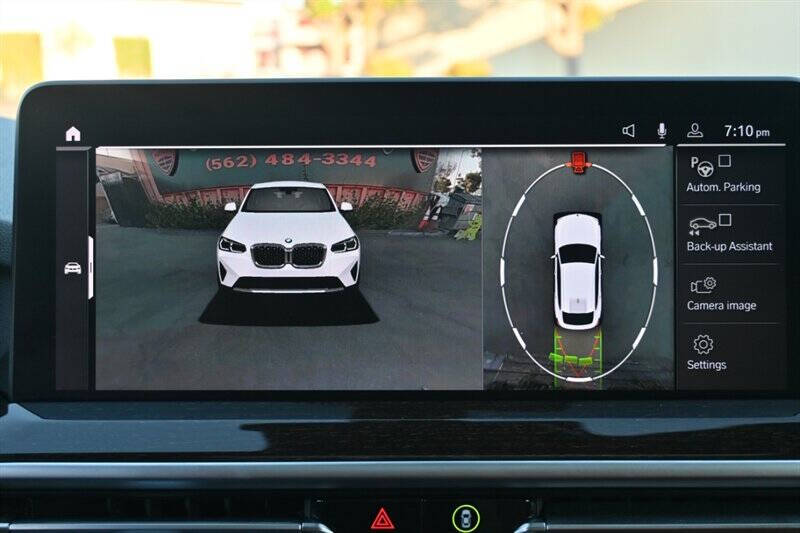 2023 BMW X4 xDrive30i