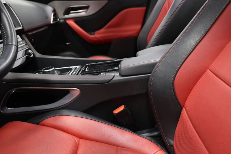 2020 Jaguar F-PACE Checkered Flag Limited Edition