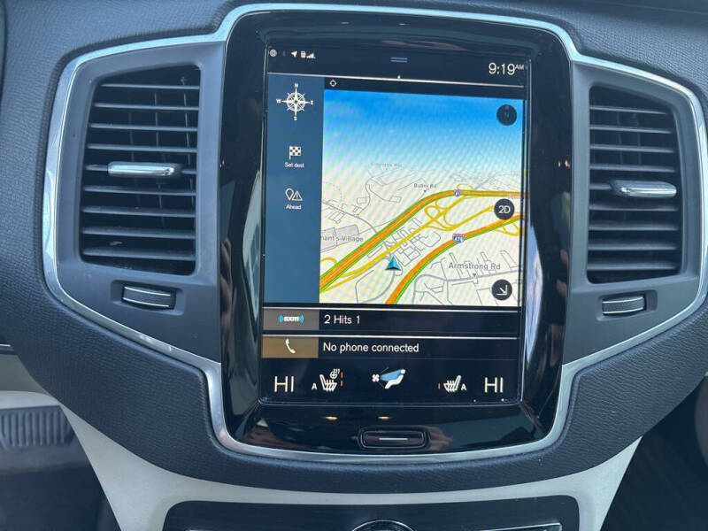 2020 Volvo XC90 T6 Momentum 6-Passenger