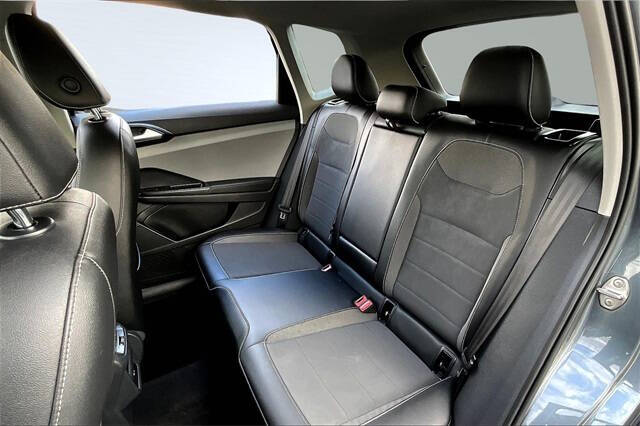 2022 Volkswagen Taos SE 4Motion