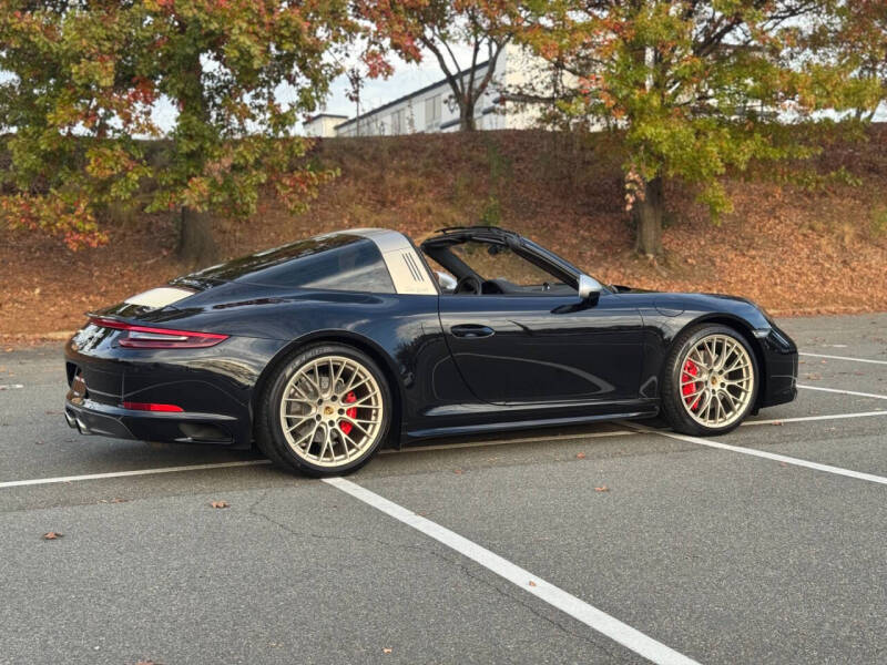 2019 Porsche 911 Targa 4 GTS