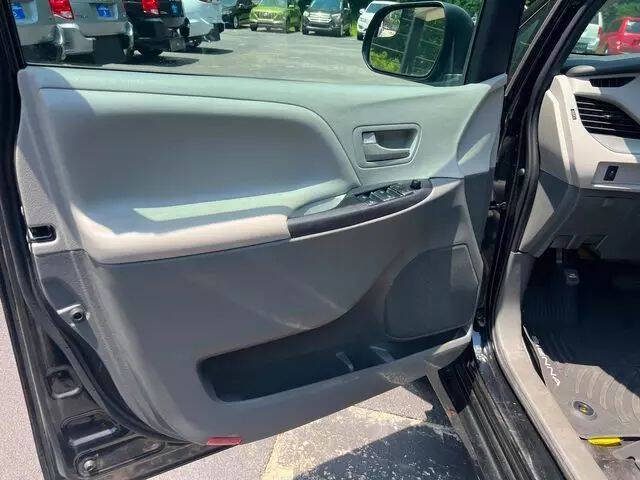 2020 Toyota Sienna L 7-Passenger