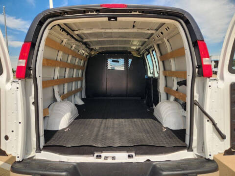 2024 Chevrolet Express 2500