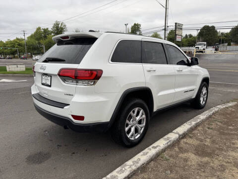 2020 Jeep Grand Cherokee Laredo