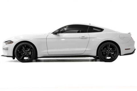 2022 Ford Mustang EcoBoost