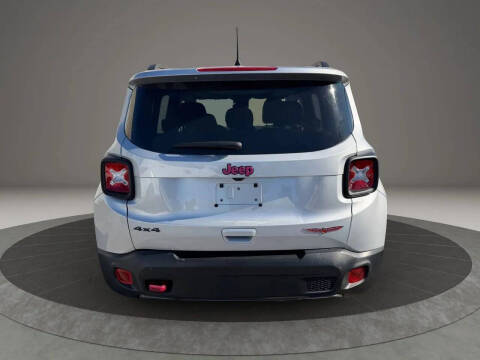 2021 Jeep Renegade Trailhawk