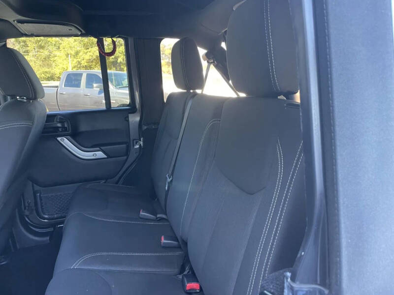 2016 Jeep Wrangler Unlimited Sahara