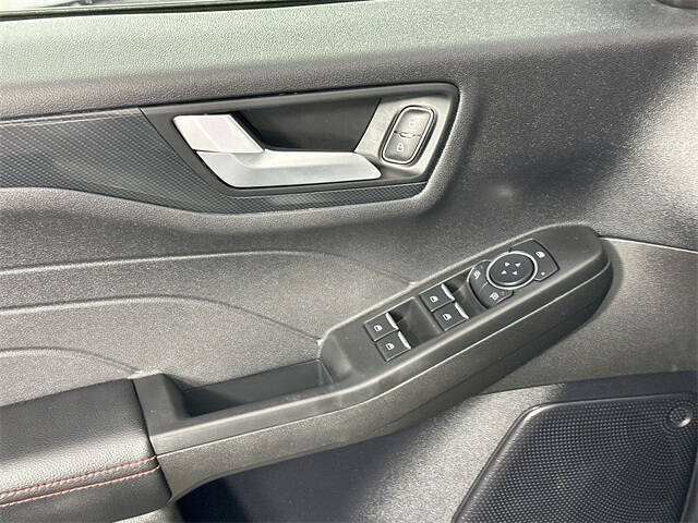 2023 Ford Escape Hybrid ST-Line Select