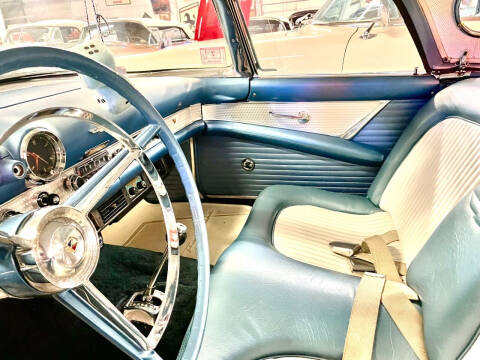 1956 Ford Thunderbird