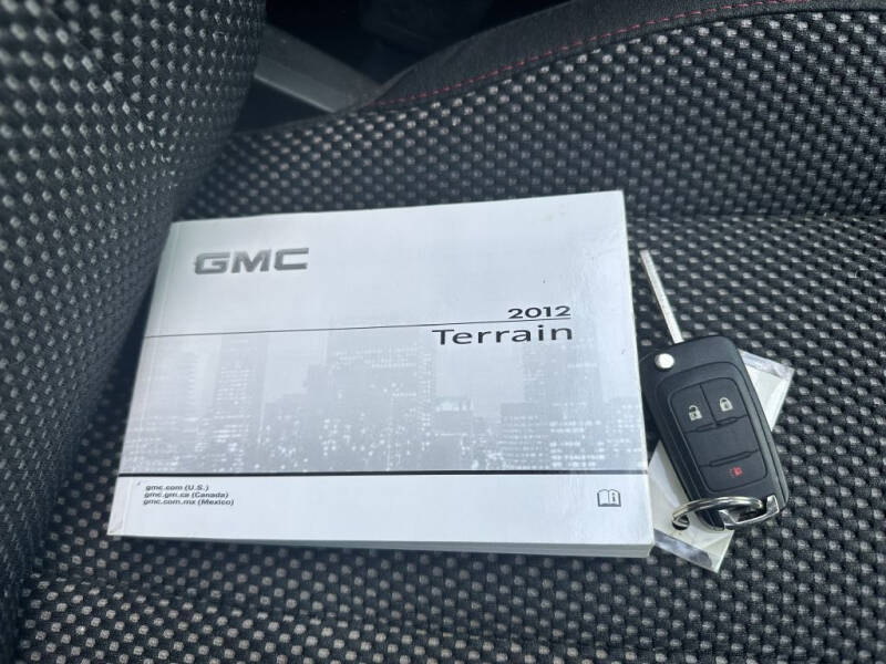 2012 GMC Terrain SLE-2 photo 24