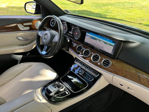 2017 Mercedes-Benz E-Class E 300 4MATIC