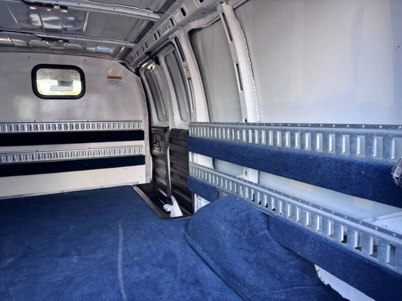 2019 Chevrolet Express 2500