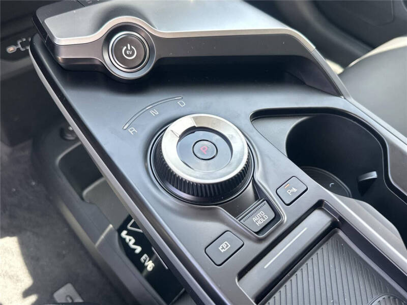 2025 Kia EV6 Light Long Range