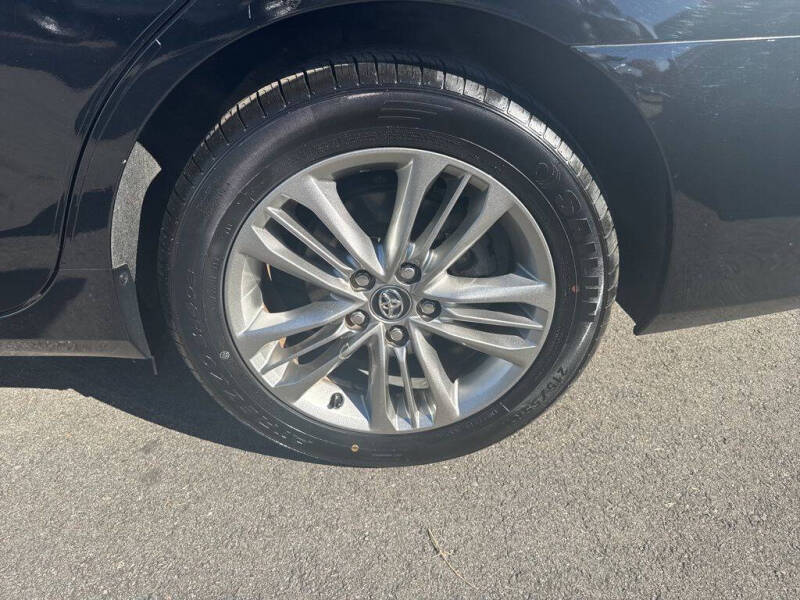 2017 Toyota Camry SE