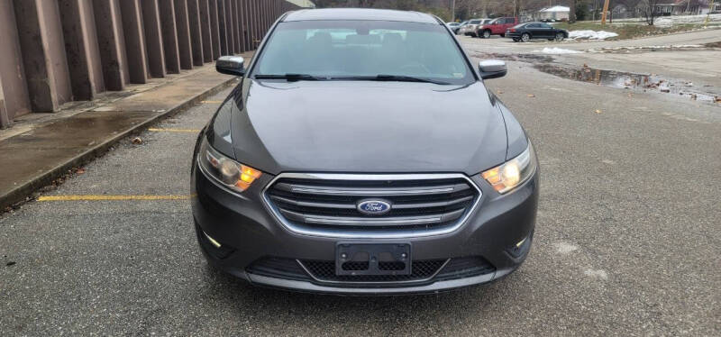 2015 Ford Taurus Limited