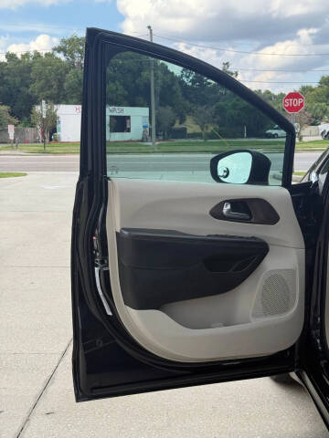 2017 Chrysler Pacifica Touring