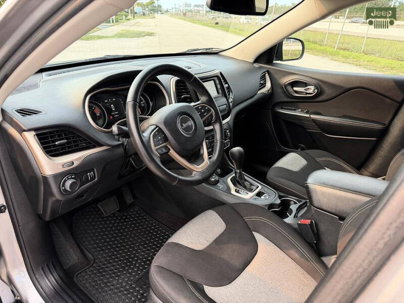 2016 Jeep Cherokee