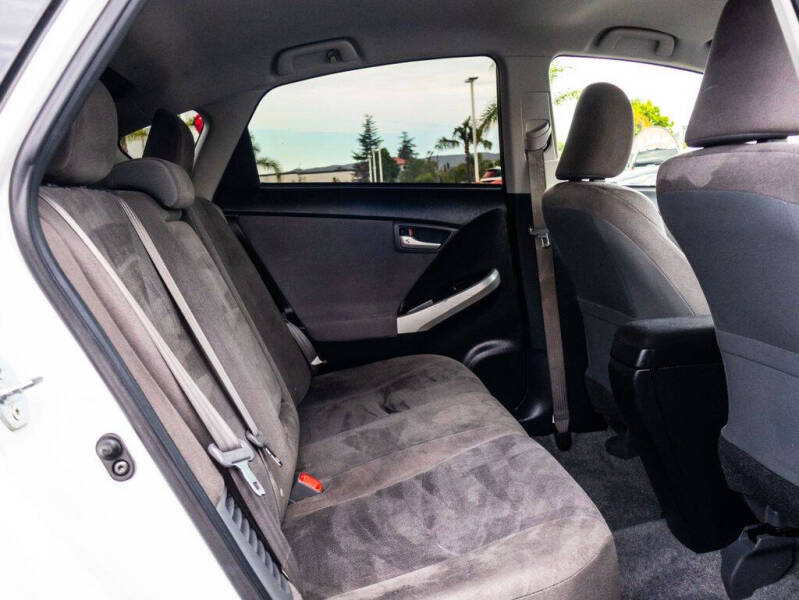 2015 Toyota Prius Two