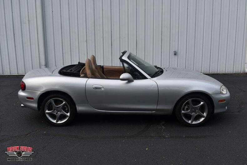 2002 Mazda MX-5 Miata
