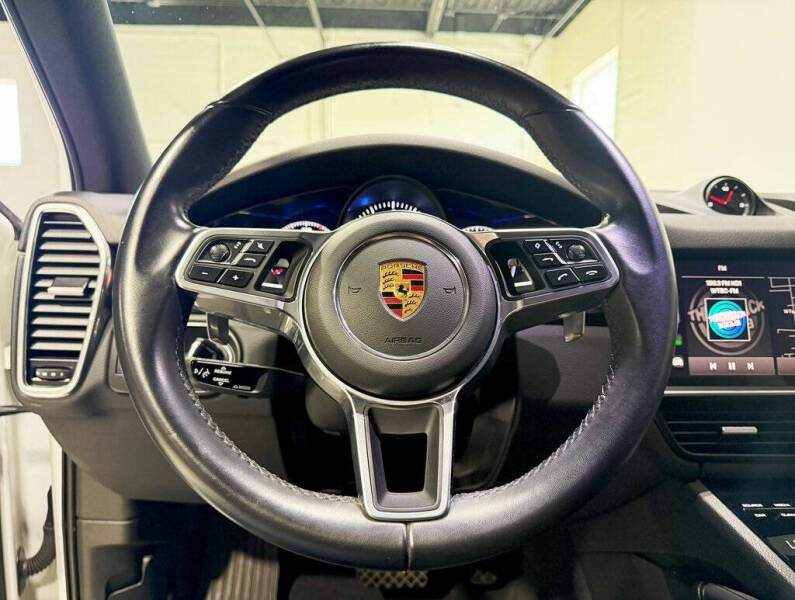 2022 Porsche Cayenne Platinum Edition