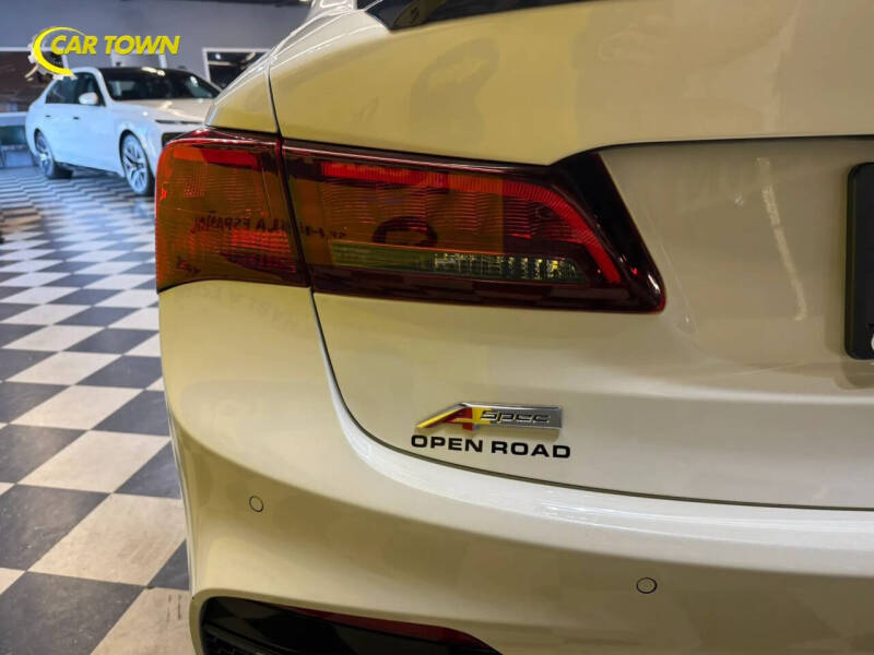 2019 Acura TLX