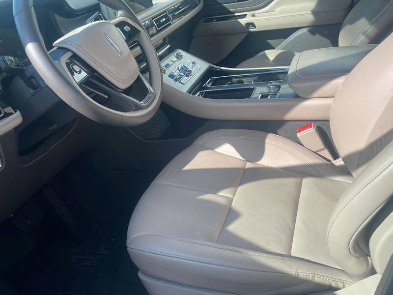 2022 Lincoln Aviator Standard