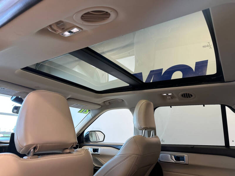 2021 Ford Explorer Platinum