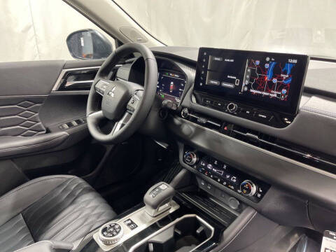 2026 Mitsubishi Outlander PHEV SEL