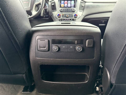 2017 GMC Yukon XL SLE