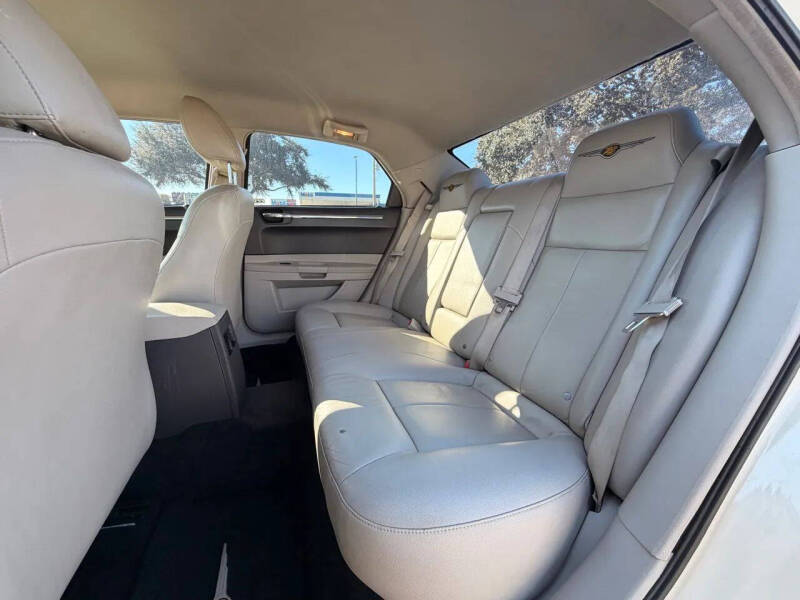 2005 Chrysler 300 Touring