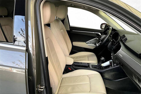 2020 Audi Q3 quattro S line Prem Plus 45 TFSI