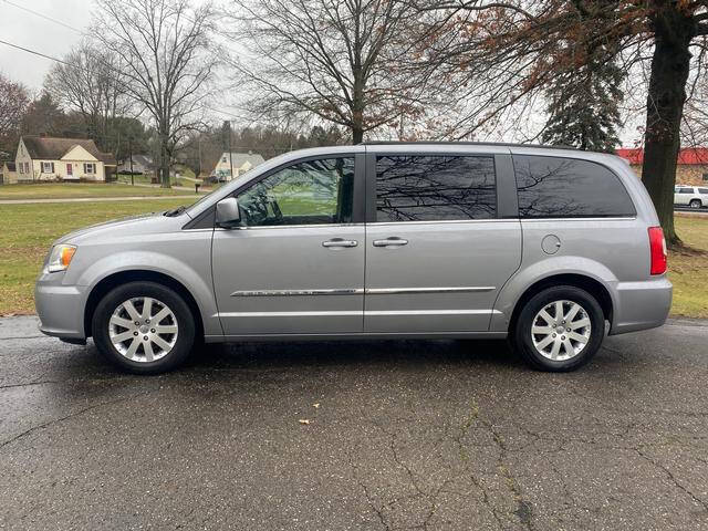 2015 Chrysler Town and Country for sale at Bowlings Used Cars in Canton OH