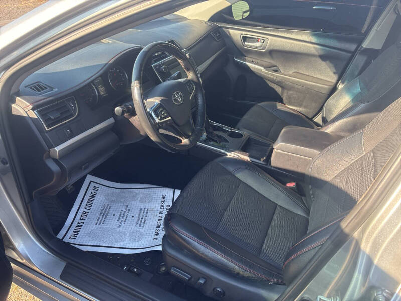 2017 Toyota Camry SE