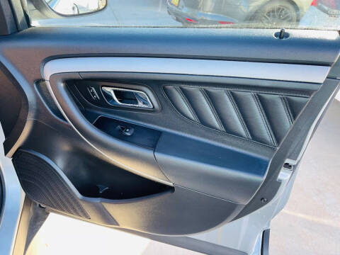 2016 Ford Taurus SEL