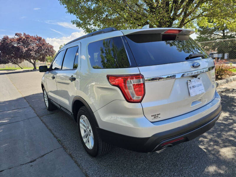 2017 Ford Explorer