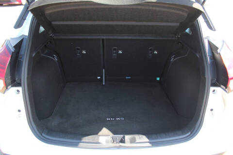 2023 Nissan Kicks S