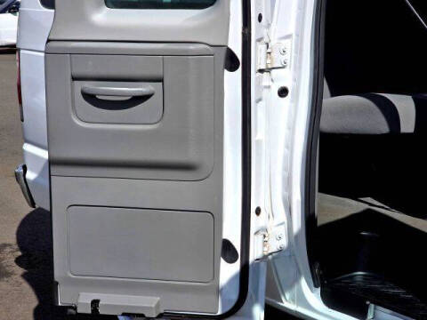 2011 Ford E-Series E-350 SD XLT