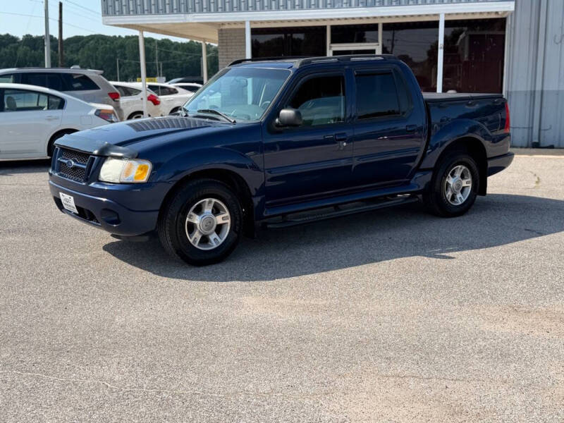 2004 Ford Explorer XLT's photo