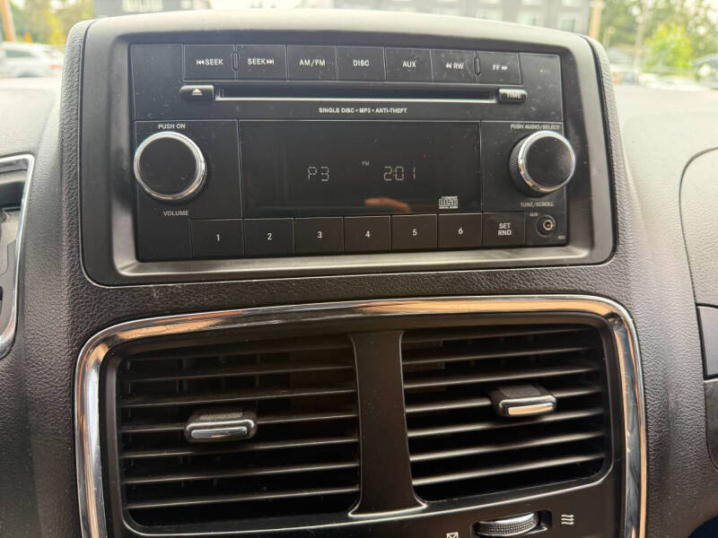 2013 Dodge Grand Caravan SE