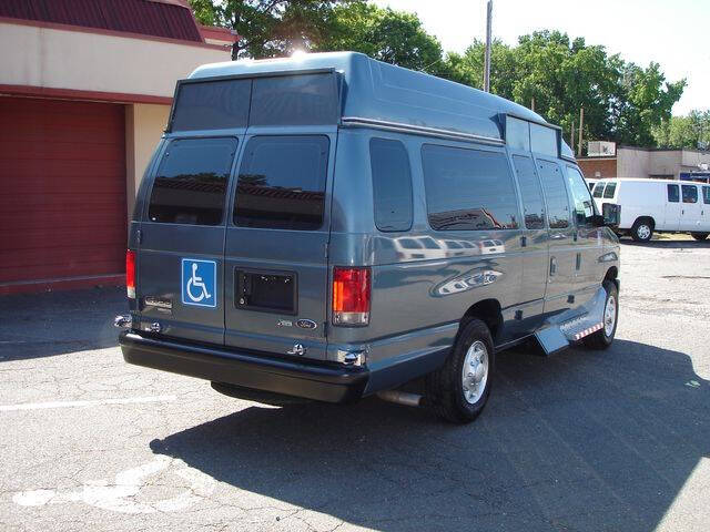 2014 Ford E-Series E-350 SD