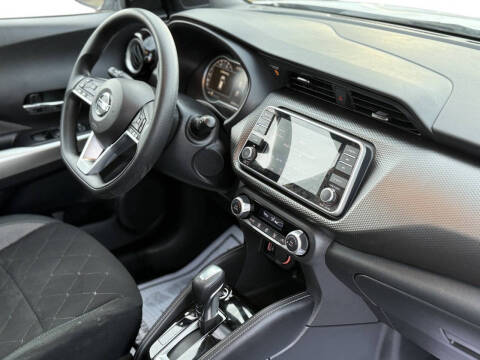 2020 Nissan Kicks SV