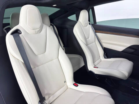 2023 Tesla Model X Standard Range