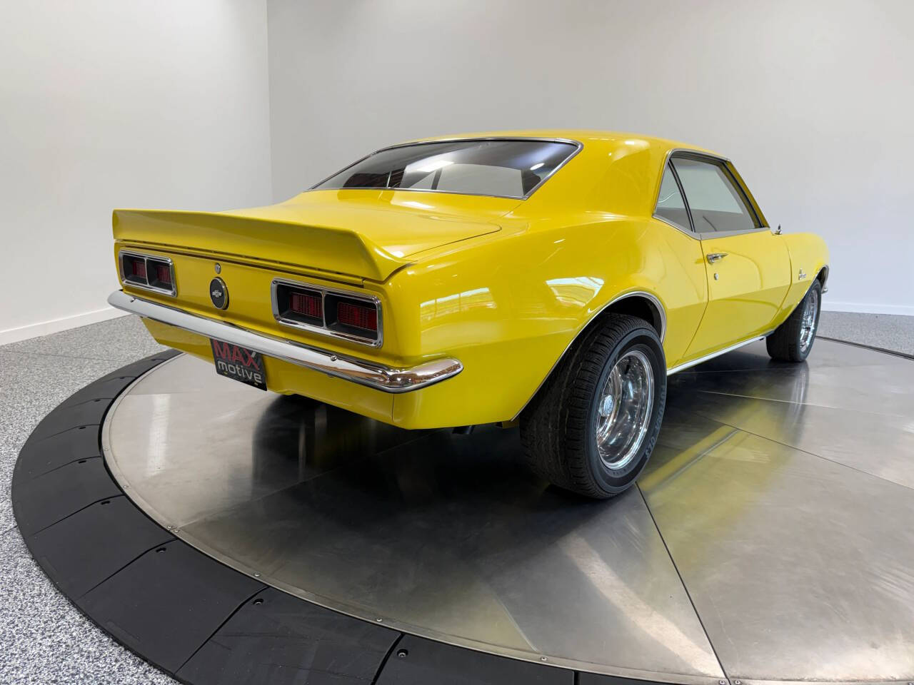 1968 Chevrolet Camaro 18