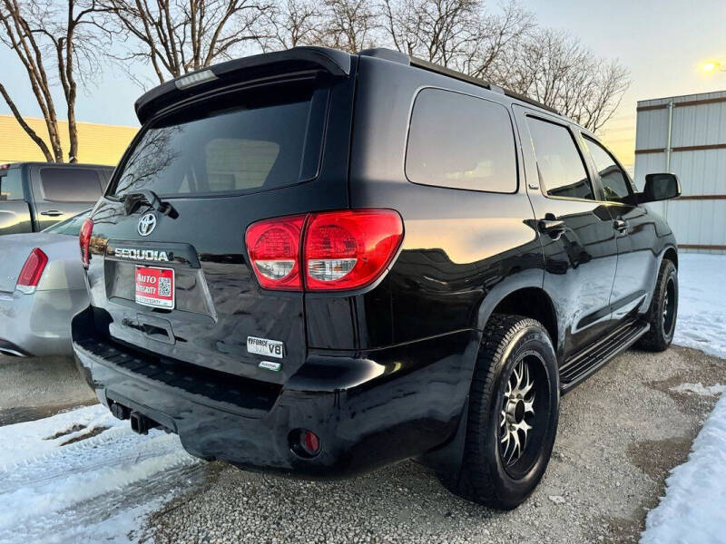 2016 Toyota Sequoia SR5
